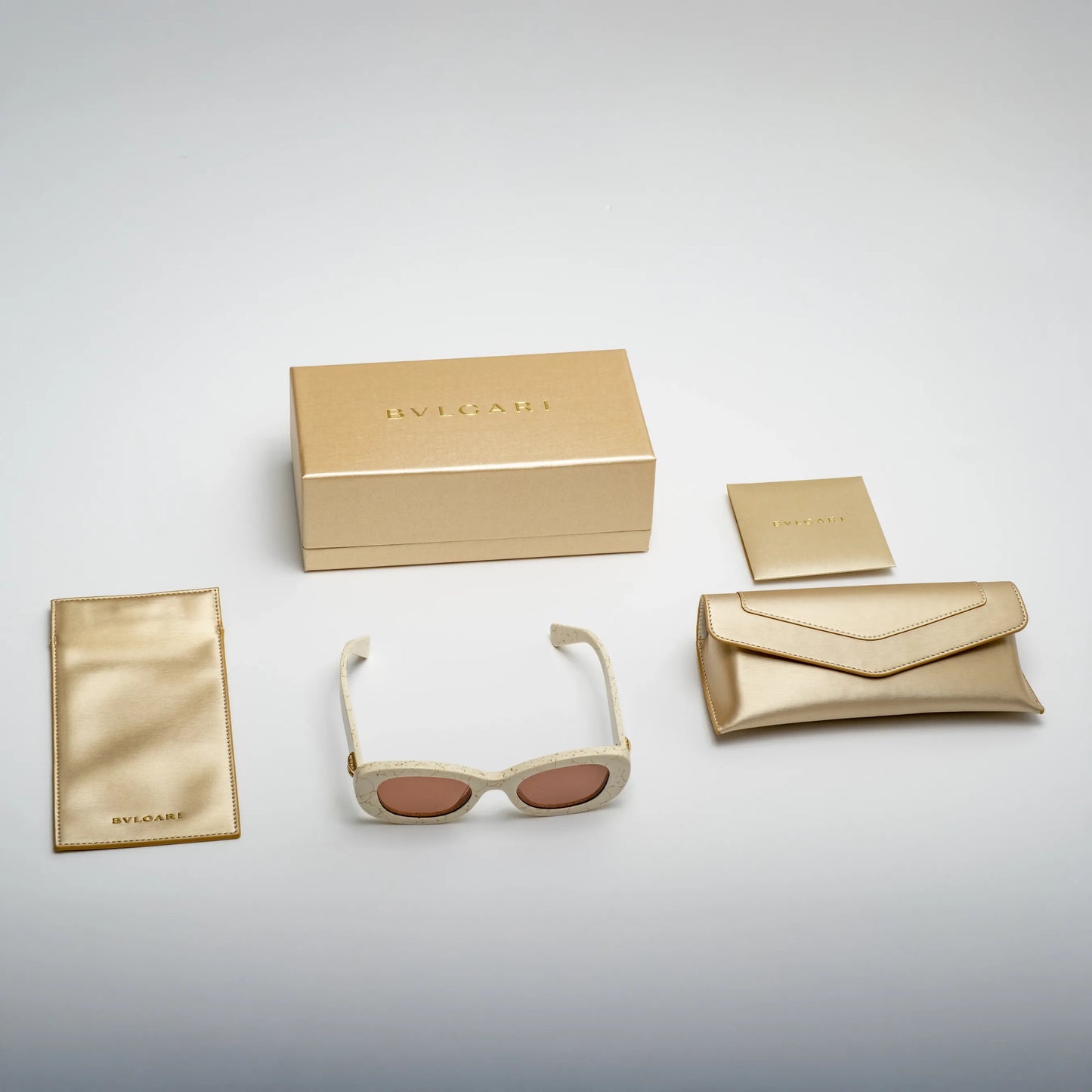 Occhiale da sole Bulgari BV40039I 24E Marble white