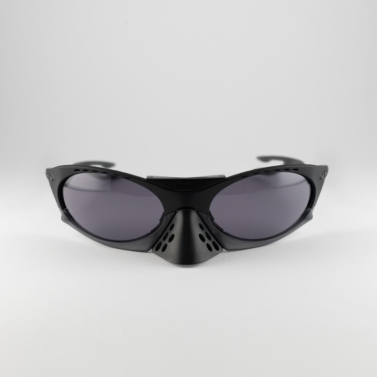 Occhiale da sole Oakley Plantaris OO9437 0163 Black - Clyra Eyewear