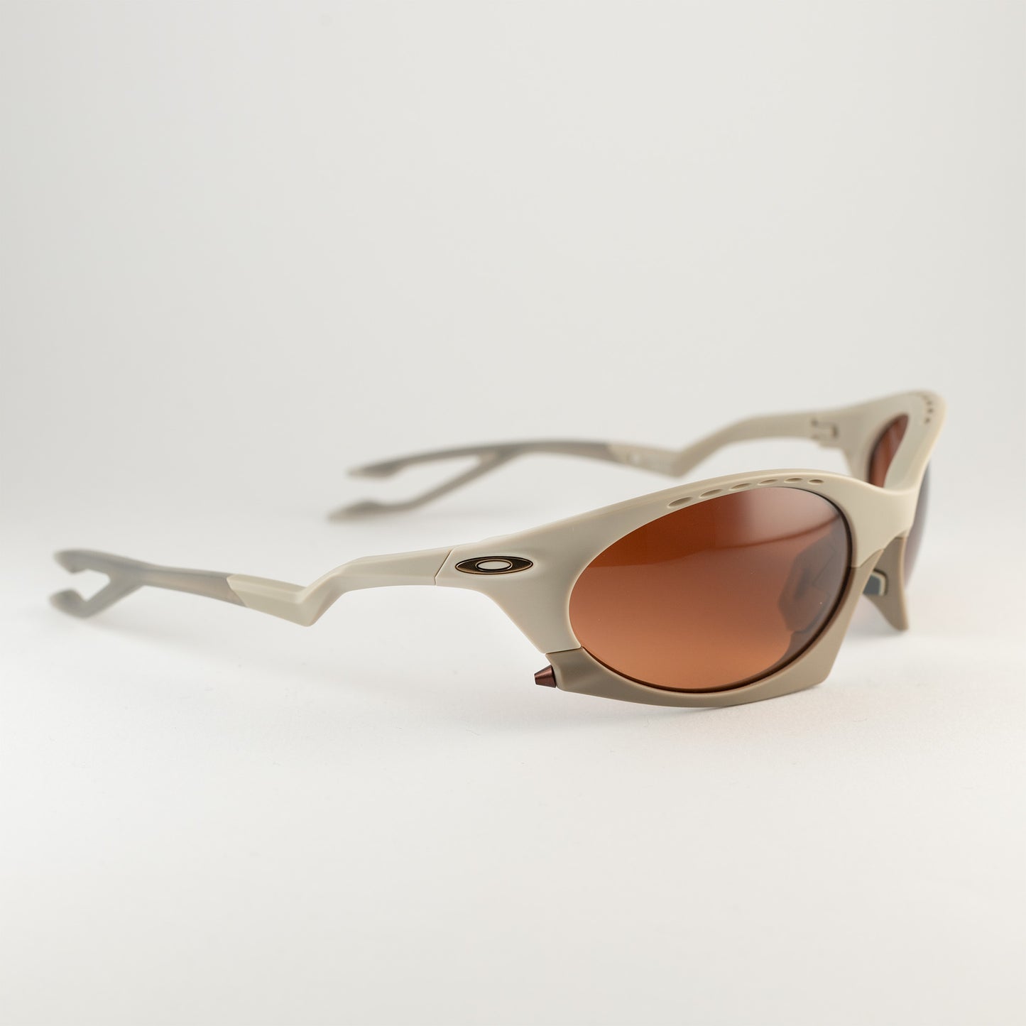 Occhiale da sole Oakley Plantaris OO9437 0263 Beige - Clyra Eyewear
