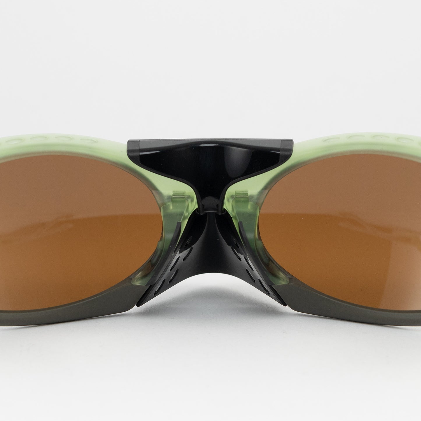 Occhiale da sole Oakley Plantaris OO9437 0363 Olive - Clyra Eyewear