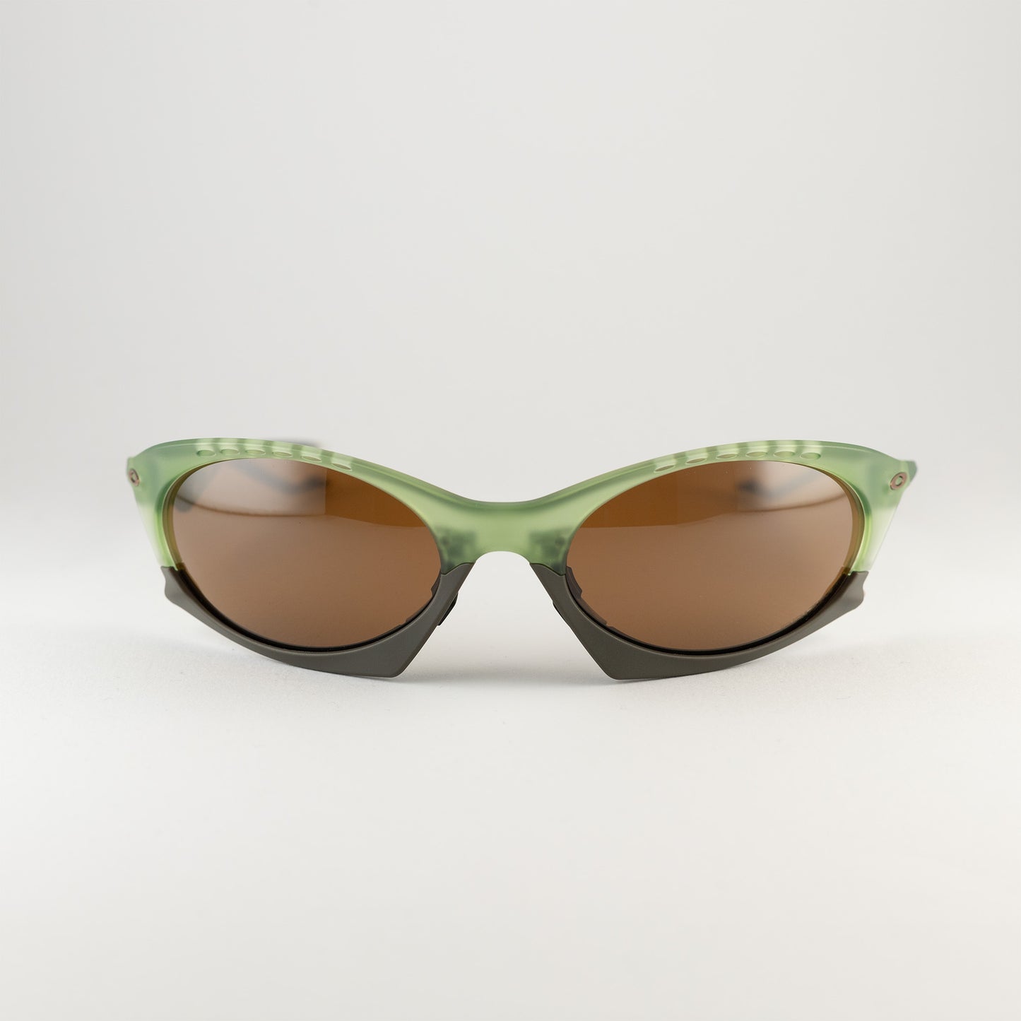 Occhiale da sole Oakley Plantaris OO9437 0363 Olive - Clyra Eyewear