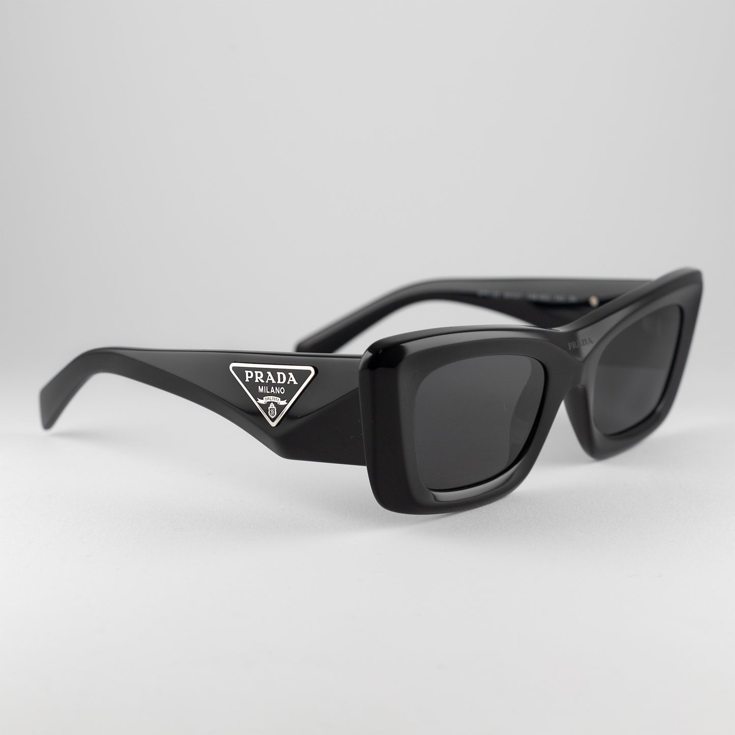 Occhiale da sole Prada SPR 13Z 1AB-5S0 Black - Clyra Eyewear