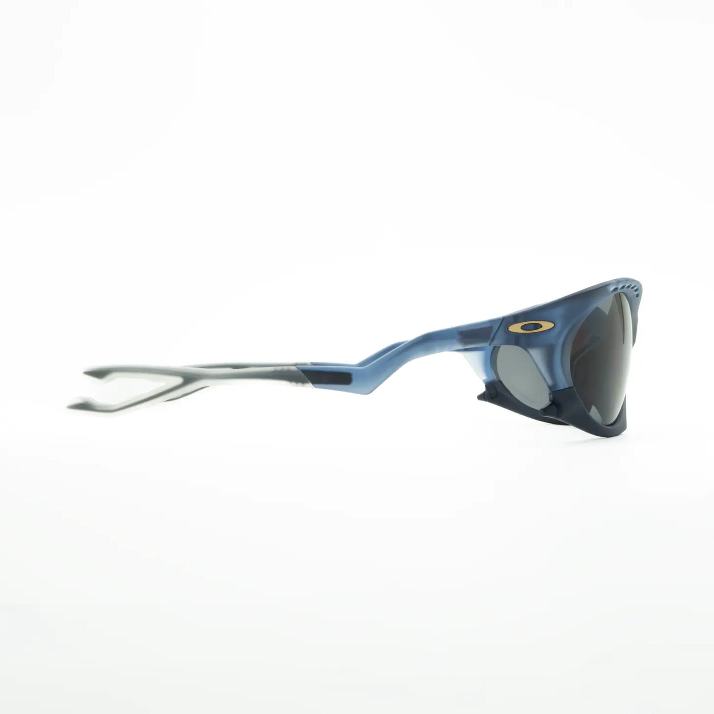 Oakley Plantaris Sunglasses OO9437 0463 Blue