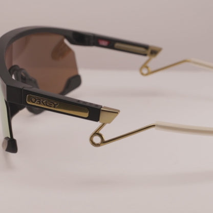 Oakley BXTR metal sunglasses OO9237 01 Black